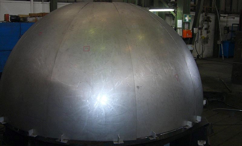 Тестовая сборка готовой верхней полусферы реактора